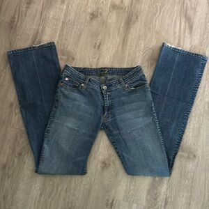 Seven, size 29, medium wash